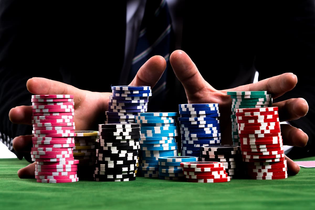 Luật chơi Poker theo vòng đấu